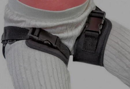 Ремень для разведения ног в колясках для детей с ДЦП.